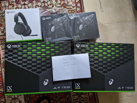 [USA-NY] [H] 2x Xbox Series X, 2x Xbox Elite Series 2 Controllers, 2x ...