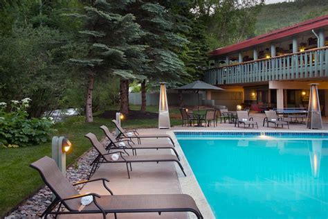 Evergreen Lodge Pool: Pictures & Reviews - Tripadvisor