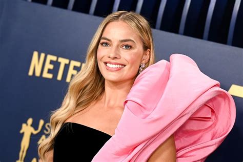 Margot Robbie Wears Barbie-Inspired Schiaparelli Mini Dress for 2024 ...