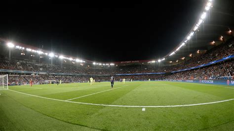 Paris mayor says PSG need Parc des Princes stadium expansion - ESPN FC