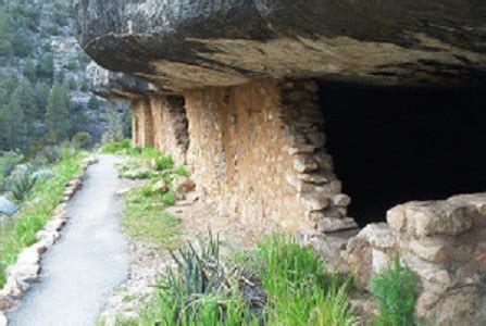 Arizona: Walnut Canyon National Monument (U.S. National Park Service)