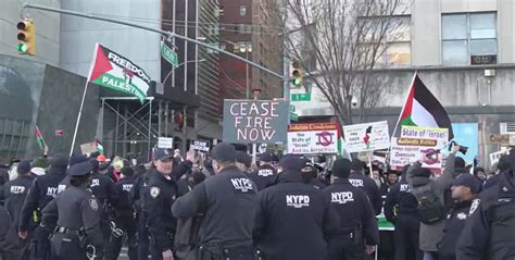 NYC pro-Palestinian protests target major transit hubs: ‘Bring banners ...