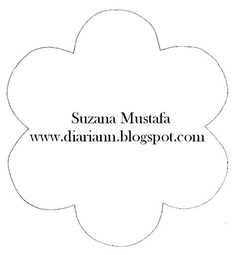 Suzana Mustafa: PAPER FLOWER BOX