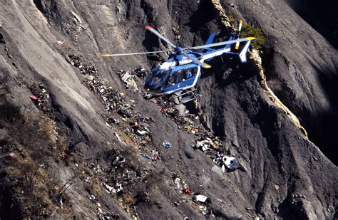 Germanwings Captain Patrick Sondenheimer hailed as a hero | IBTimes UK