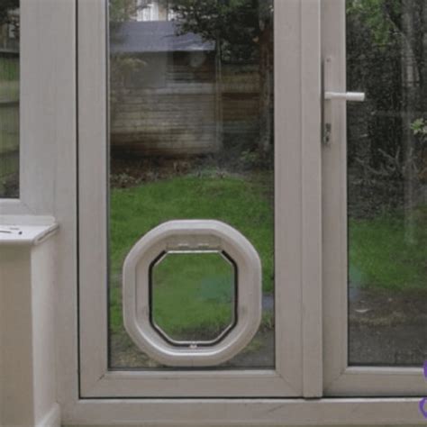 Pet-Tek Medium Dog Flap For Double Glazed Doors