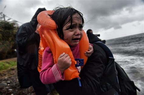 These Are The Most Powerful Photographs Of The Syrian Refugee Crisis In ...