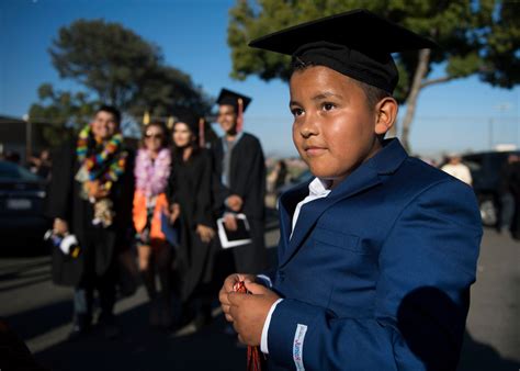 Los Amigos High School Graduation 2017 – Orange County Register