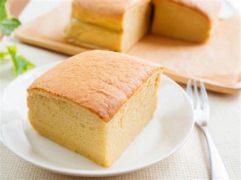 Jiggly And Fluffy Castella Cake Recipe | Recipes.net