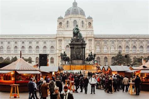 10 Magical Austria Christmas Markets to Visit in 2022 - Paula Pins The ...