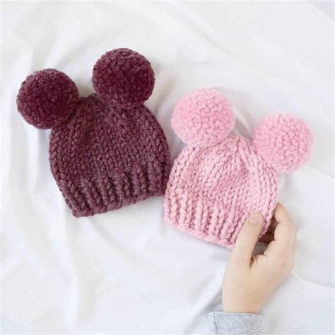 How to knit a double pom pom hat - Knifty Knittings