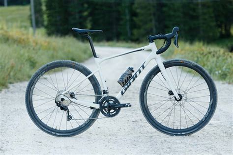 A New Gravel Crusher: The Alloy Giant Revolt - Gravel Riding ...