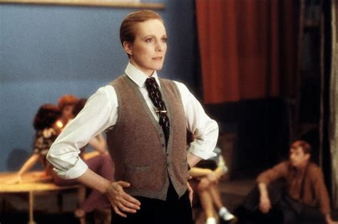 1982 Victor Victoria scene | Julie andrews, Victor victoria, Blake edwards