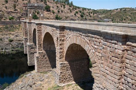 Roman Bridge of Alcantara, Extremadura (Spain) Stock Photo - Image of sightseeing, architecture ...