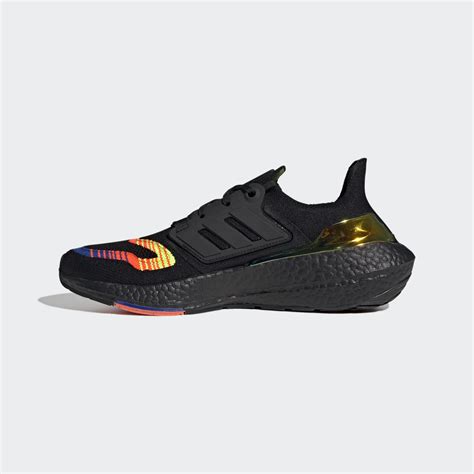 adidas Ultraboost 22 Shoes - Black | adidas KW