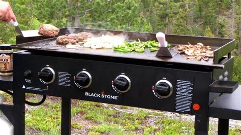 10 Best Outdoor Griddles [Reviews For 2021] - Best Home Gear