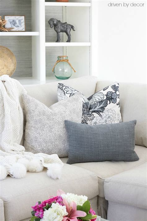 Pillows 101: How to Choose & Arrange Throw Pillows | Driven by Decor ...