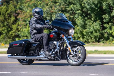 2020 Harley-Davidson Electra Glide Standard Review: Stripped-Down ...