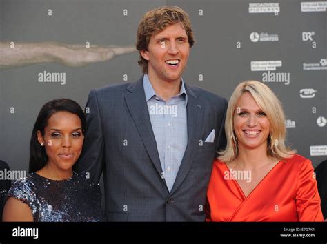 Dirk nowitzki and his sister silke hi-res stock photography and images ...