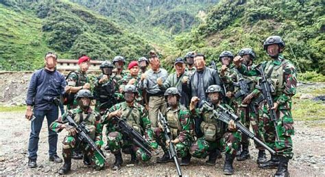 Kopassus operator - Timika hostage raid 2017 | Tentara, Militer, Gambar