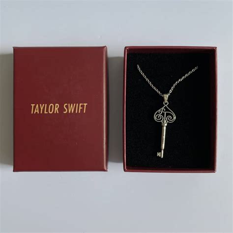 TAYLOR SWIFT I KNEW YOU WERE TROUBLE KEY NECKLACE