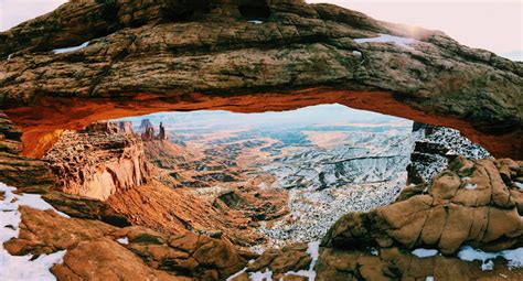 Mesa Arch canyonlands National Park Winter - Le Wild Explorer