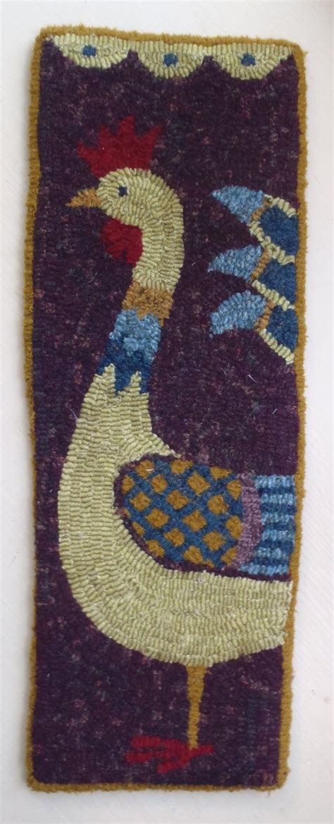 Elongated Rooster Rug Hooking Pattern | Rug hooking, Rug hooking patterns, Rooster rugs