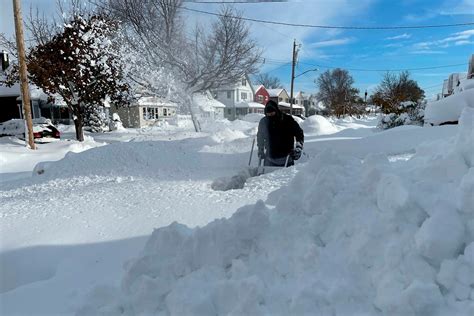 Updated Buffalo-area snow totals: 6.5 feet and more falling (complete list) - syracuse.com