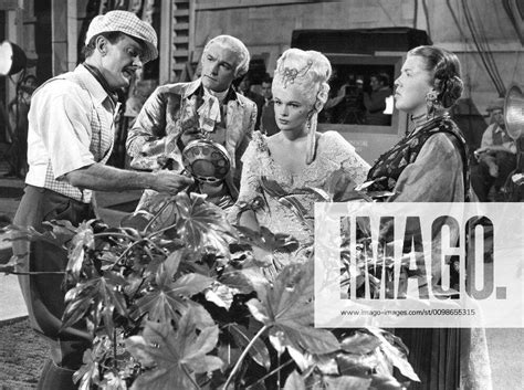 SINGIN IN THE RAIN, Douglas Fowley, Gene Kelly, Jean Hagen, and Kathleen Freeman, 1952. Courtesy