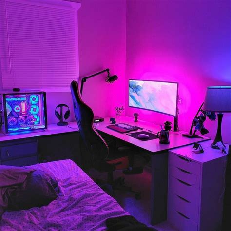 Pin by pipey🍒🖤🍒🖤🍒🖤 🍒 on •♡ə² | Gaming room setup, Room setup, Video game rooms