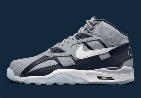 Nike Air Trainer SC High Georgetown DM8320-001 | SneakerNews.com