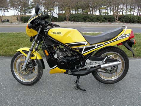 1984 Yamaha RZ350 Kenny Roberts Replica