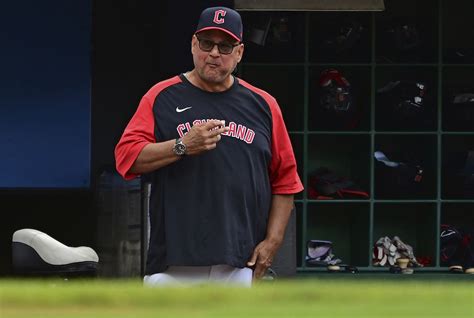 Terry Francona has hilarious story about flipping off Phillies, Eagles ...