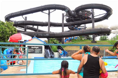 Summer Fun at Splashtown San Antonio! ~ The Dias Family Adventures