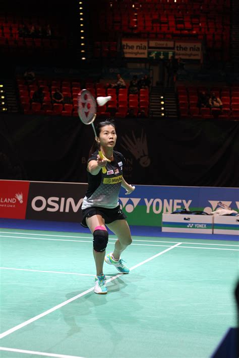 Goh Liu Ying using her NANORAY 700RP racquet YONEX All England Badminton | All england badminton ...