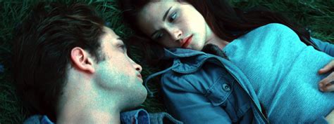 'Midnight Sun' Continues The 'Twilight' Saga This August - Horror News Network