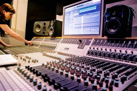 Sound Engineering courses - London Academy of Music Production