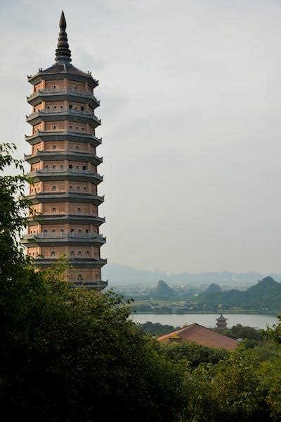 Gold Buddha Statue, Bai Dinh Pagoda, Ninh Binh, Vietnam · Free Stock Photo