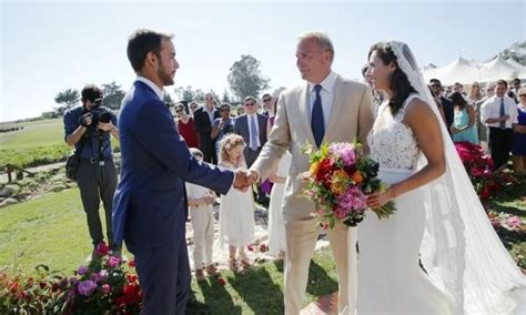 Kevin Costner gives his daughter away during beautiful country wedding ...