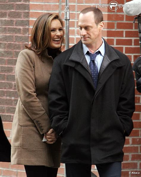 OLIVIA BENSON/ELLIOT STABLER - 6