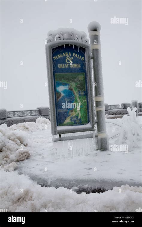 Winter at Niagara Falls Ontario Canada Stock Photo - Alamy