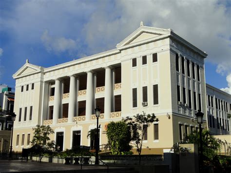 File:Carlos Albizu University, San Juan Campus - Buildings in Old San Juan, Puerto Rico ...