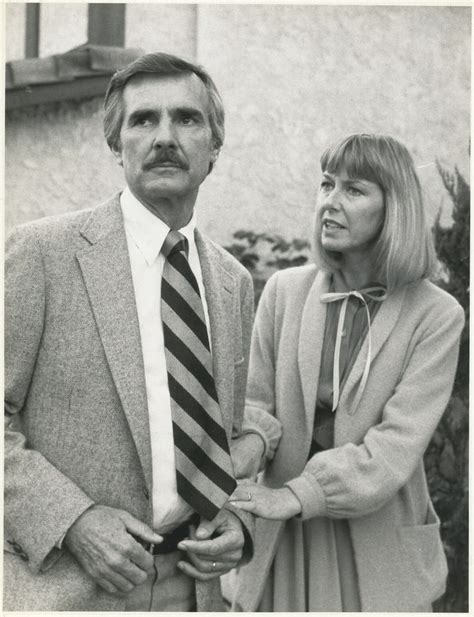 Dennis Weaver, Karen Grassle