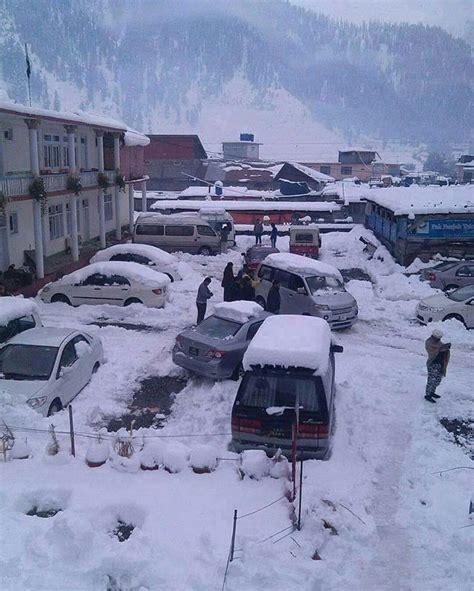 Snowfall at Naran Valley Pakistan | Winter nature, Khyber pakhtunkhwa ...