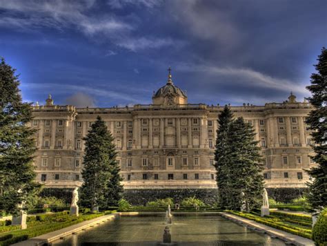 World Beautifull Places: Alhambra Is a Historical Palace In Spain New ...