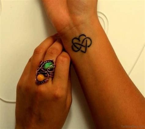 56 Stunning Infinity Tattoos For Wrist
