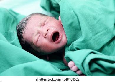 Newborn Baby Boy Crying Hospital Stock Photo 781070041 | Shutterstock