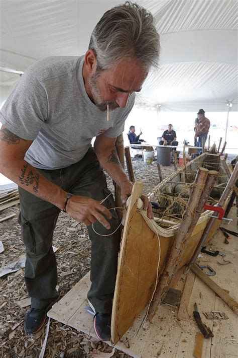 Making a traditional birchbark canoe | YFNCT