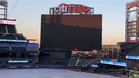 New York Mets on Twitter: "Fired up the scoreboard for the first time ...