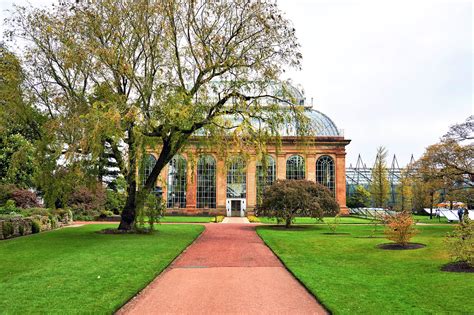 Royal Botanic Garden in Edinburgh - Explore Magnificent Gardens and ...