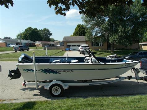 Lowe 1995 for sale for $5,200 - Boats-from-USA.com